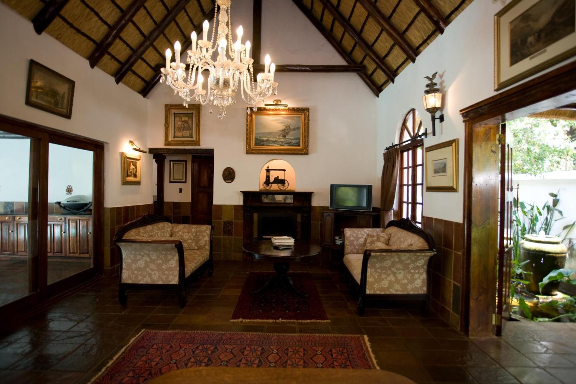 Kedar Heritage Lodge, Conference Centre & Spa Phokeng Екстер'єр фото