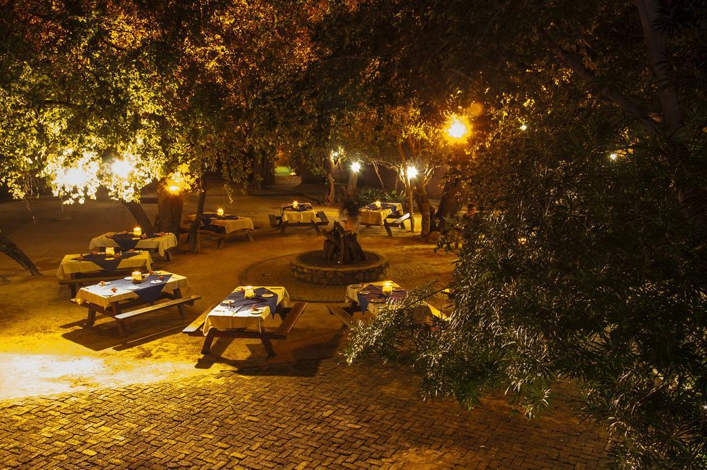 Kedar Heritage Lodge, Conference Centre & Spa Phokeng Екстер'єр фото