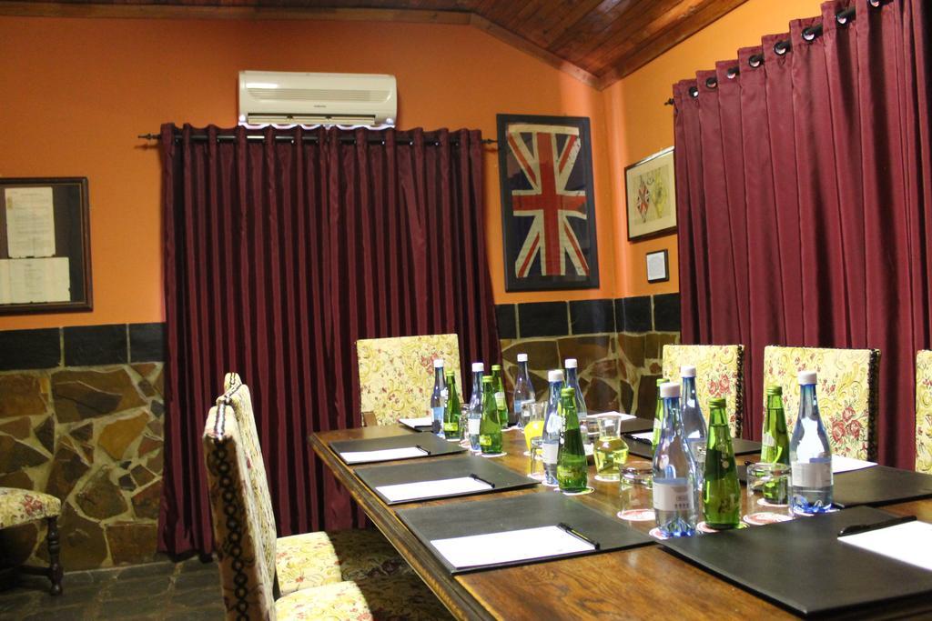 Kedar Heritage Lodge, Conference Centre & Spa Phokeng Екстер'єр фото