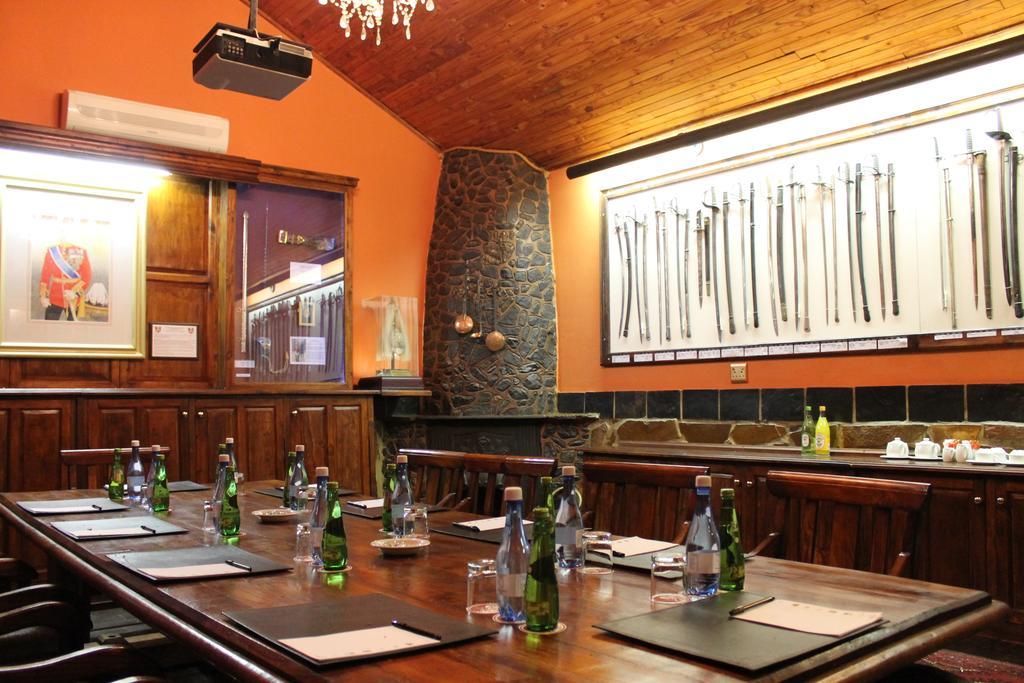 Kedar Heritage Lodge, Conference Centre & Spa Phokeng Екстер'єр фото